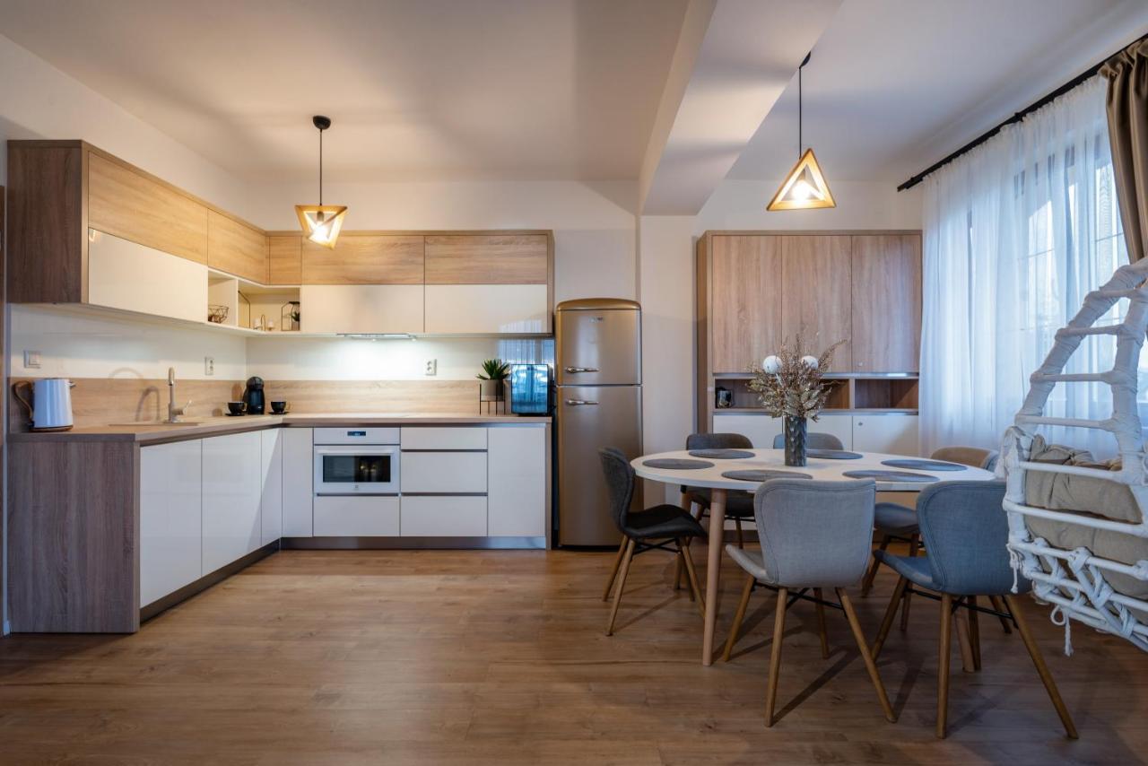 Goldenapartment Велка Ломница Екстериор снимка
